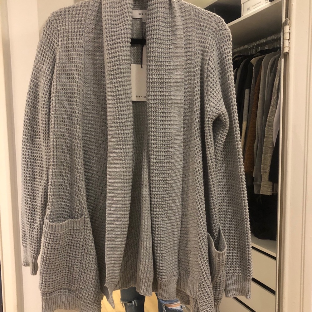 NWT John and Jen Manom Cardigan Light Grey Small